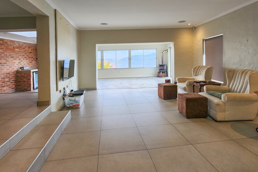 To Let 3 Bedroom Property for Rent in Heuwelkruin Western Cape